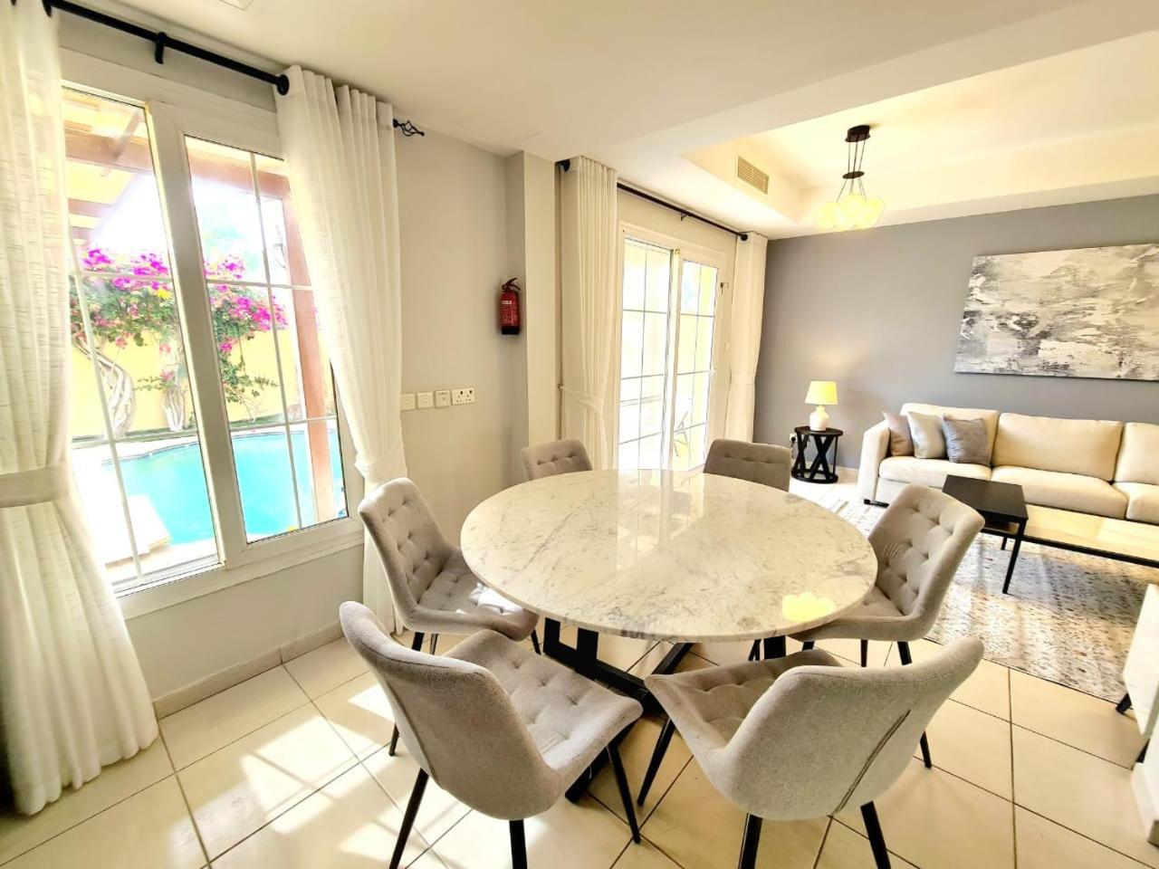 Sunrise Homes - A Private Pool Sleeps 5 In Springs Villa